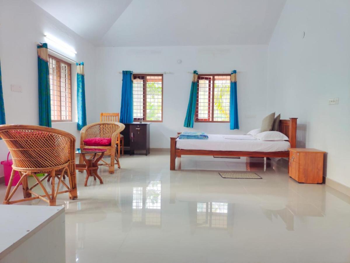 White Sands Homestay Turavūr Buitenkant foto