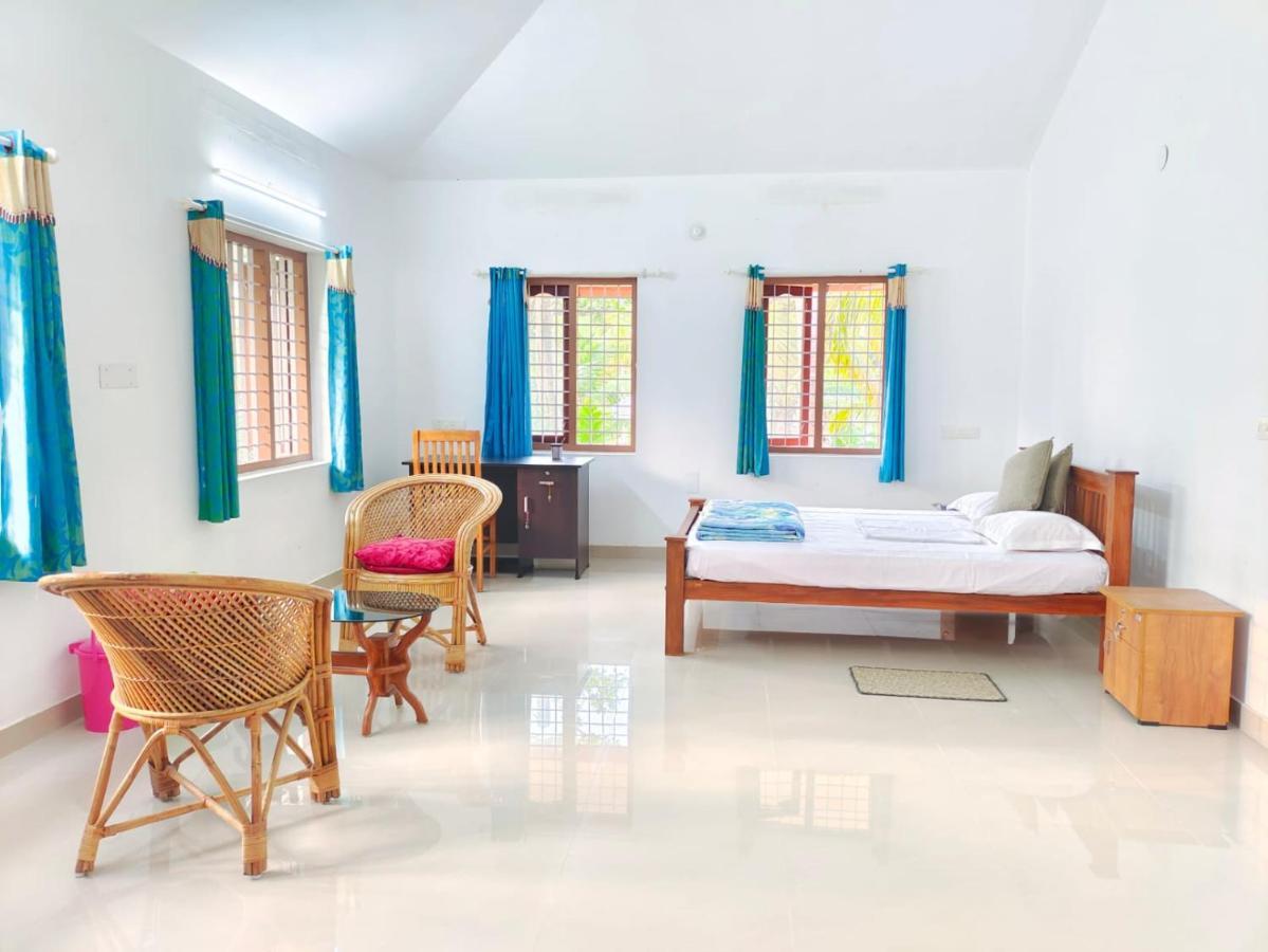 White Sands Homestay Turavūr Buitenkant foto